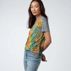 New Monet Sunflowers Women's Tee Clothing